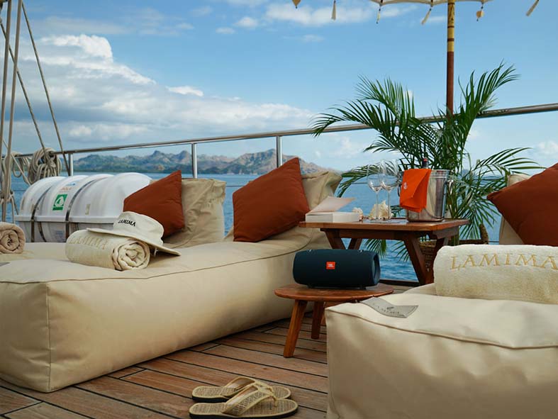 sailing-komodo-lamima-relax